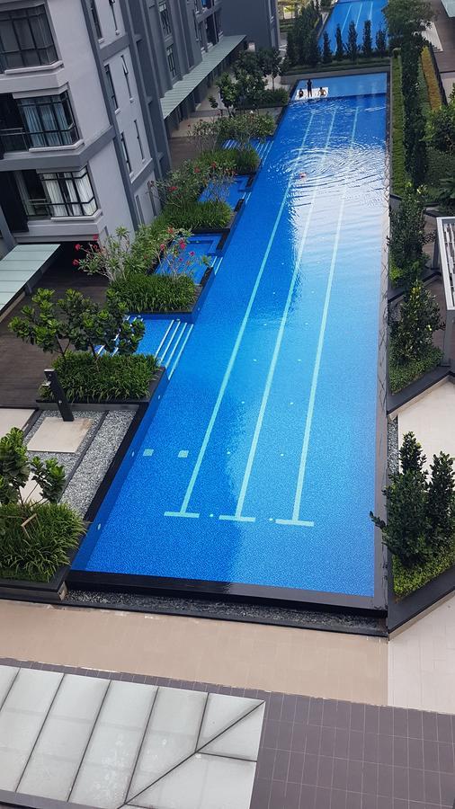 Utropolis By Miric Appartement Shah Alam Buitenkant foto