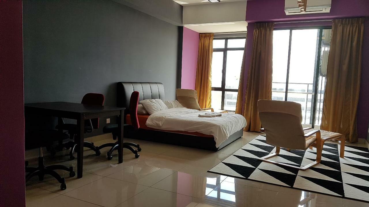 Utropolis By Miric Appartement Shah Alam Buitenkant foto